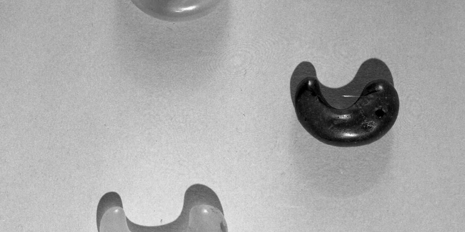 Comma or Kidney Shaped Bead (Magatama), 1 of 2 · Brooklyn Museum