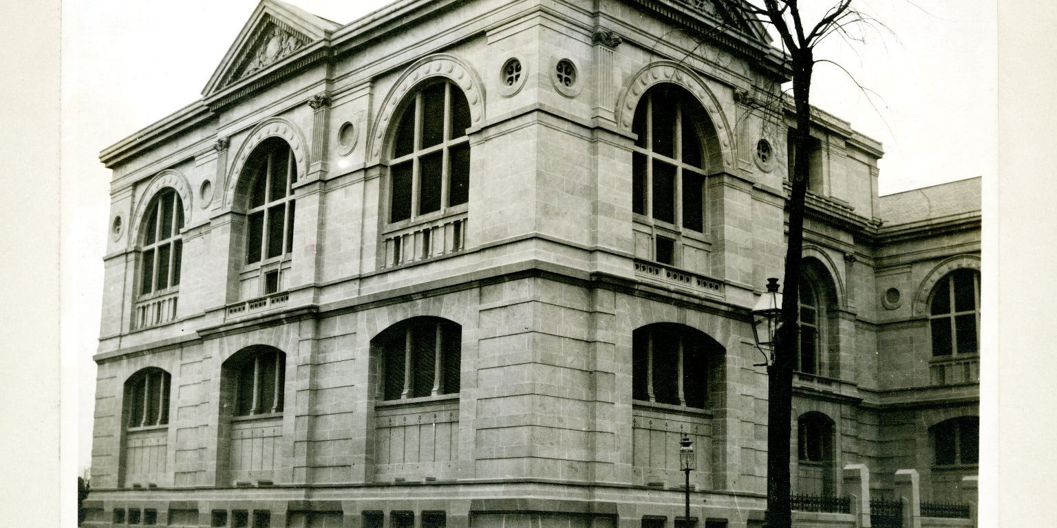 lennox-library-new-york-city-brooklyn-museum
