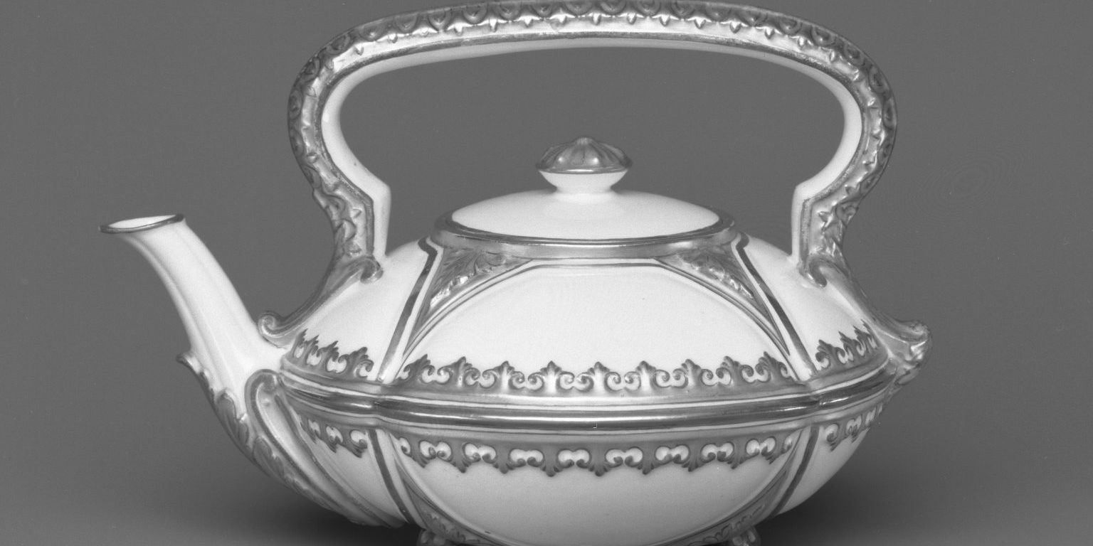 teapot-and-cover-brooklyn-museum