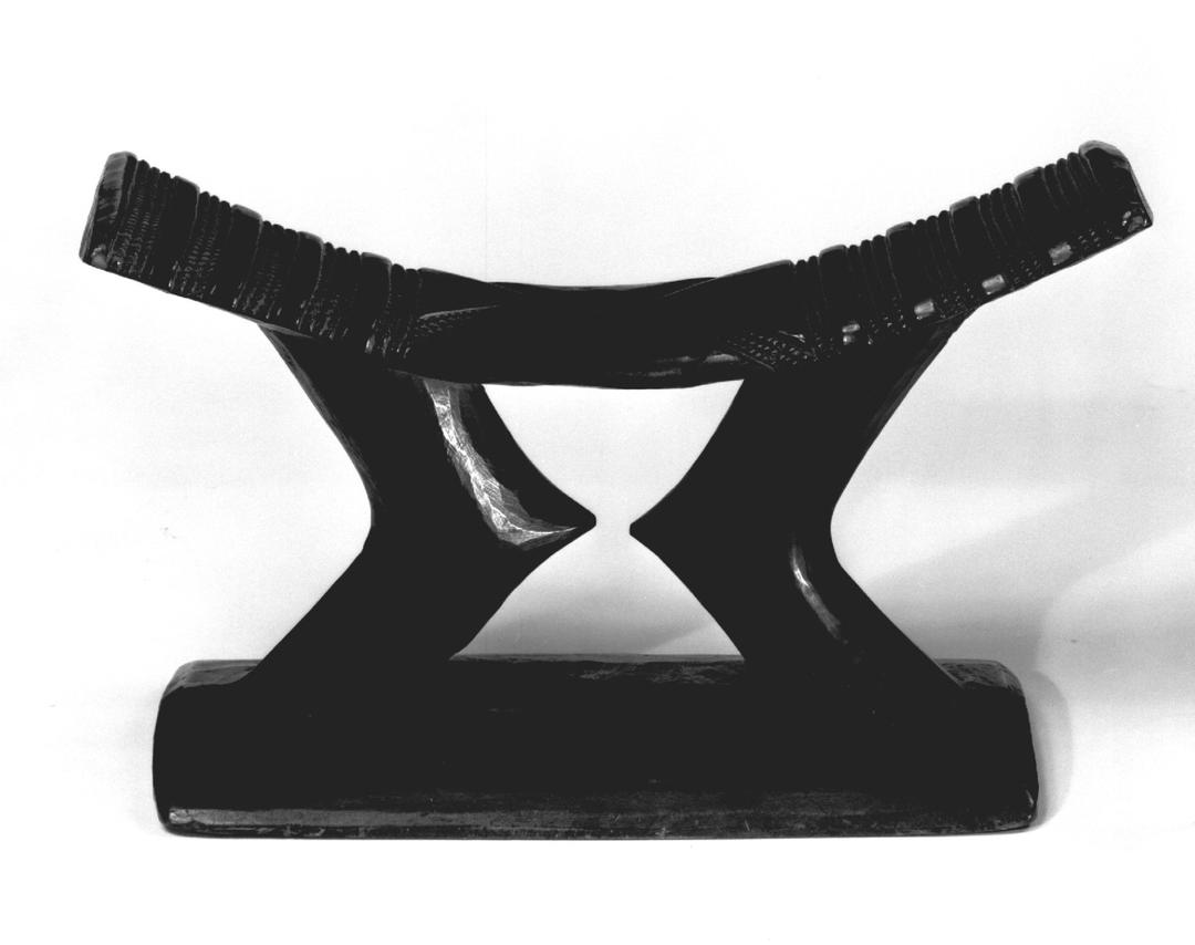 headrest-brooklyn-museum