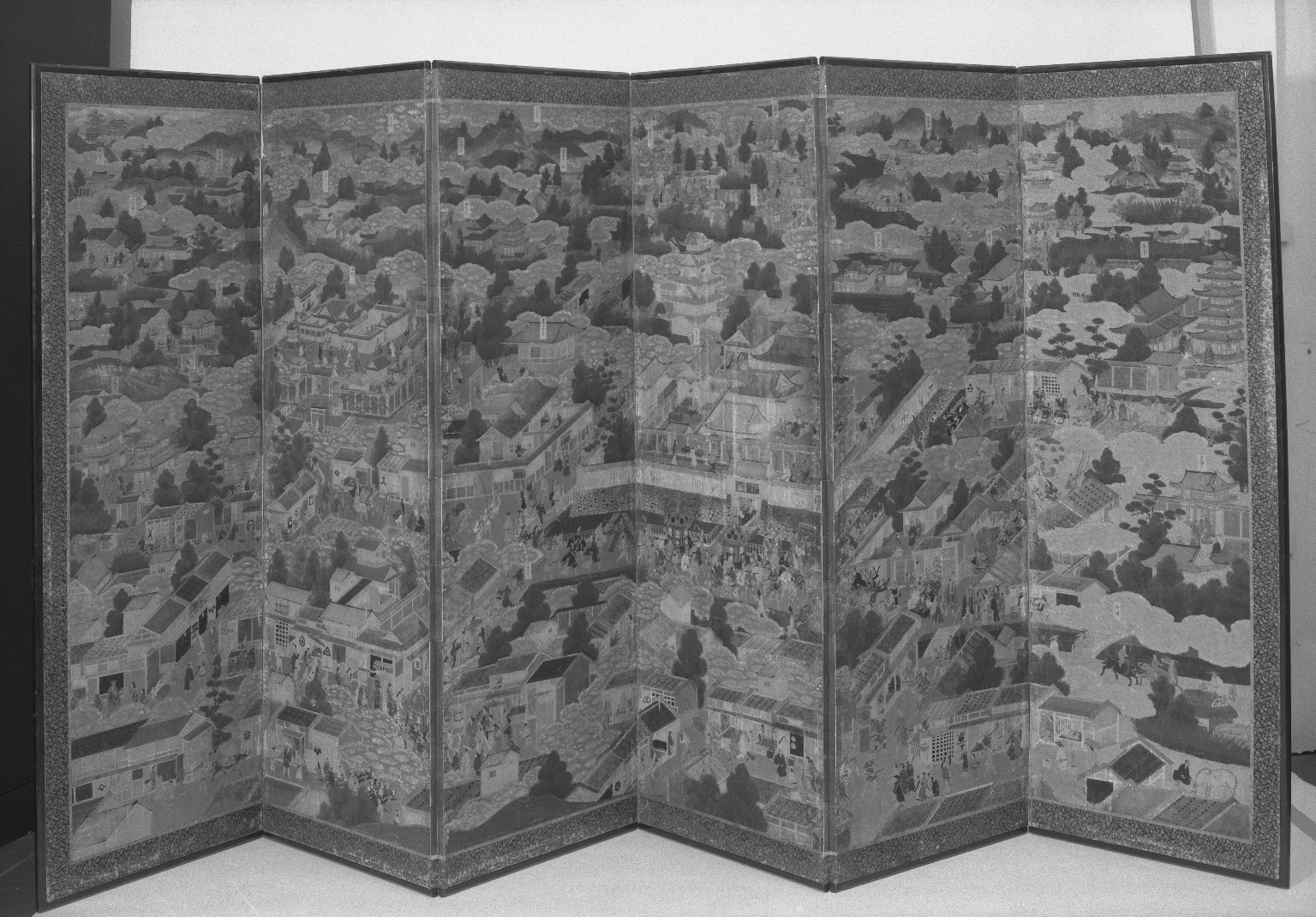 Views In and Around Kyoto (Rakuchu rakugai zu) · Brooklyn Museum