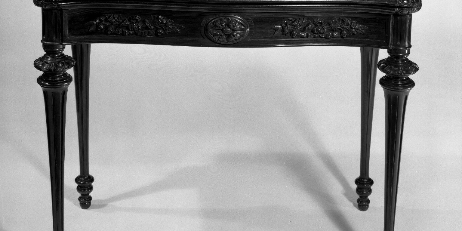 card-table-brooklyn-museum