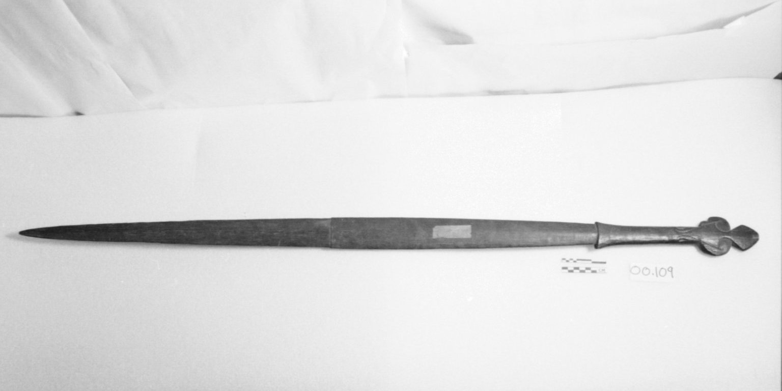 sword-shaped-club-brooklyn-museum