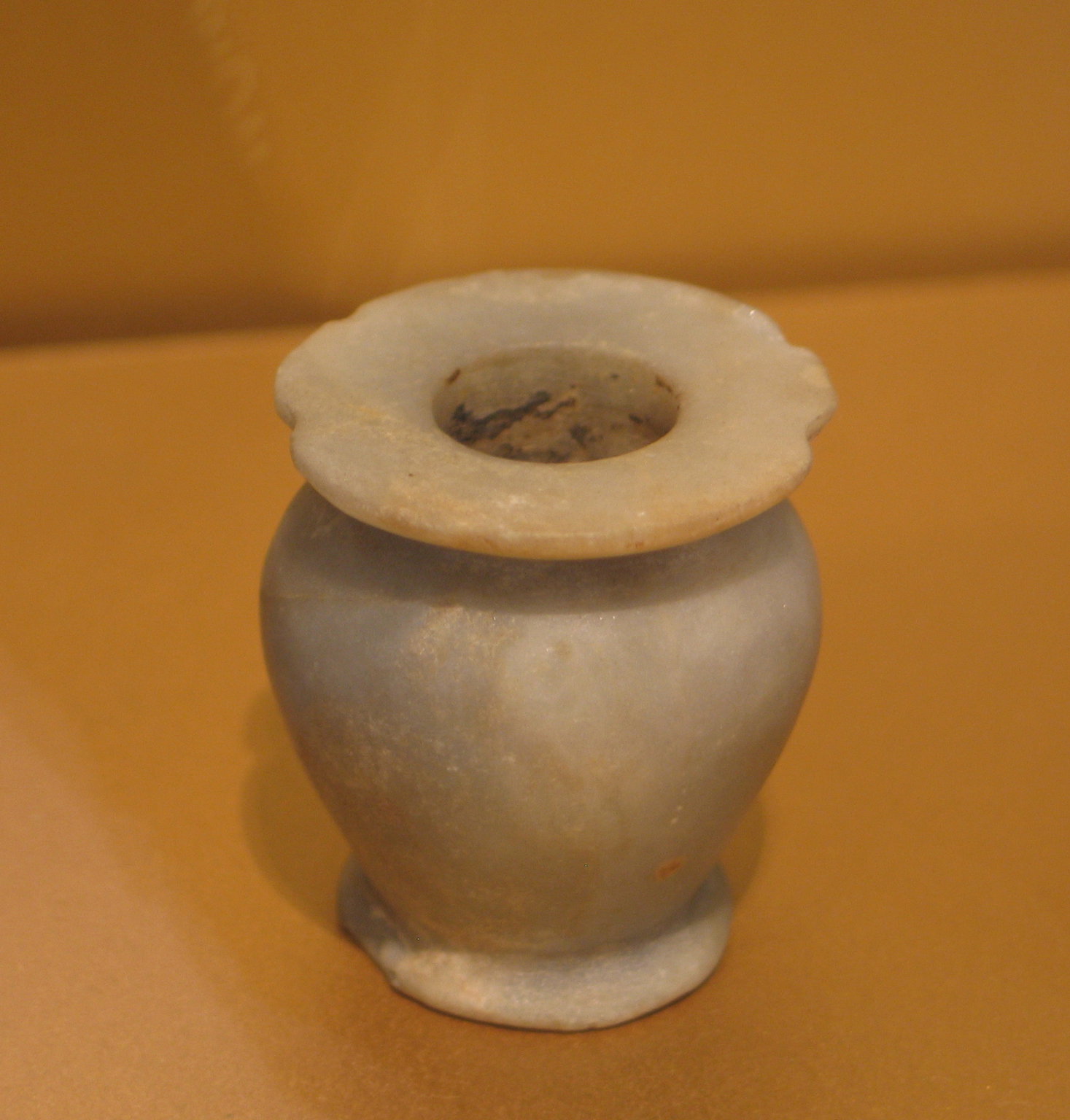 Kohl Pot