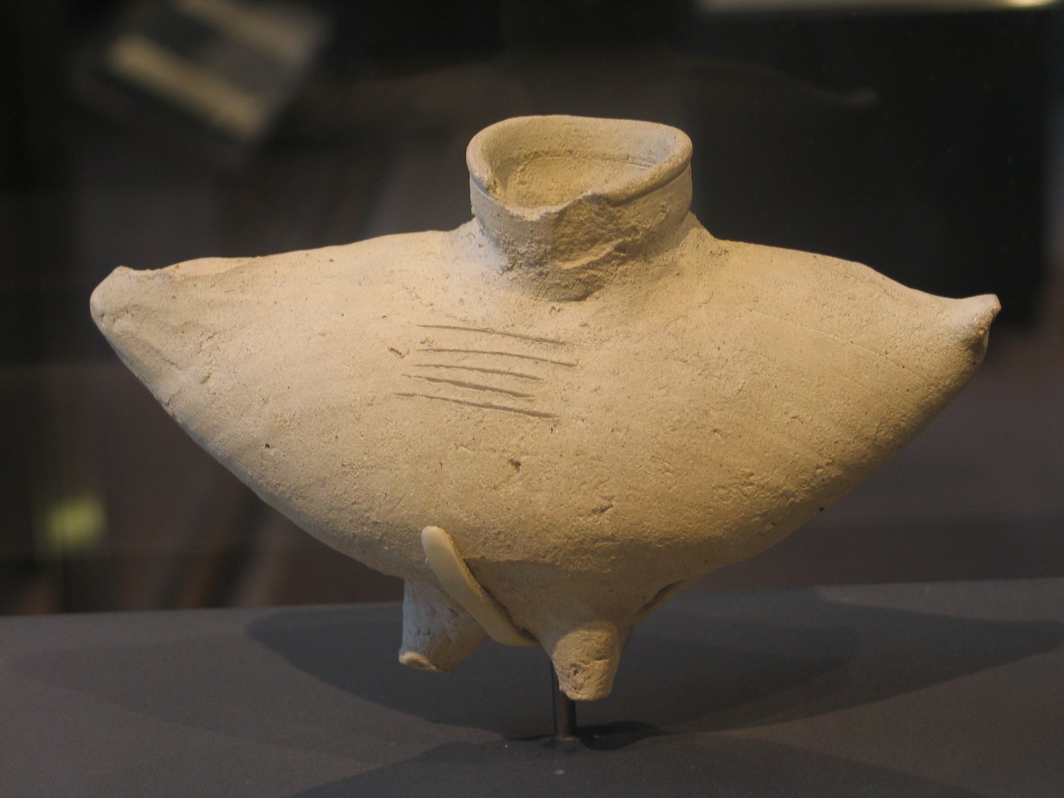 Vessel in Form of Bird's Body