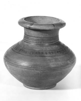 Jar with Squat Body