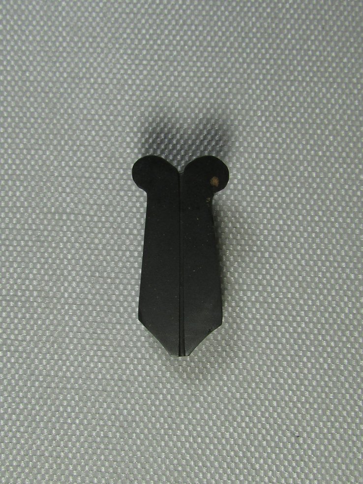 Double-Feather Amulet
