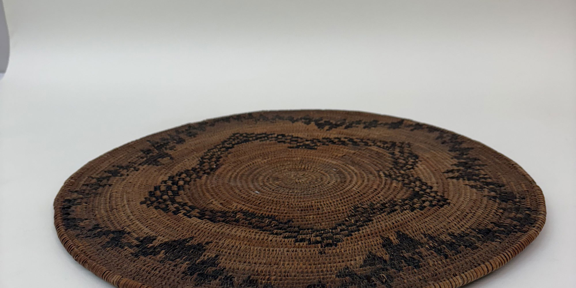 Basket Plate (Tsu-li or ko-la) or Sifter with 