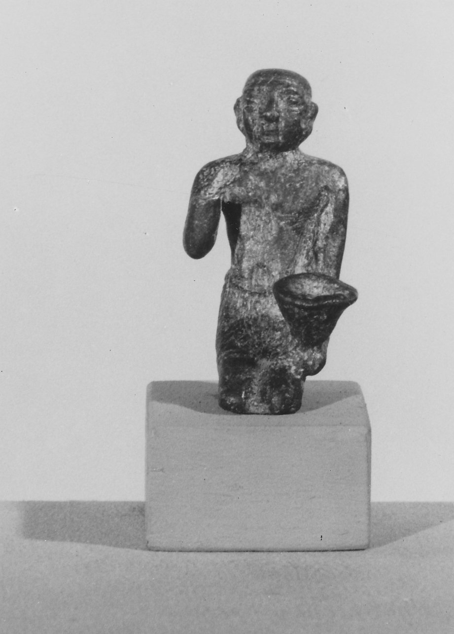 Statuette