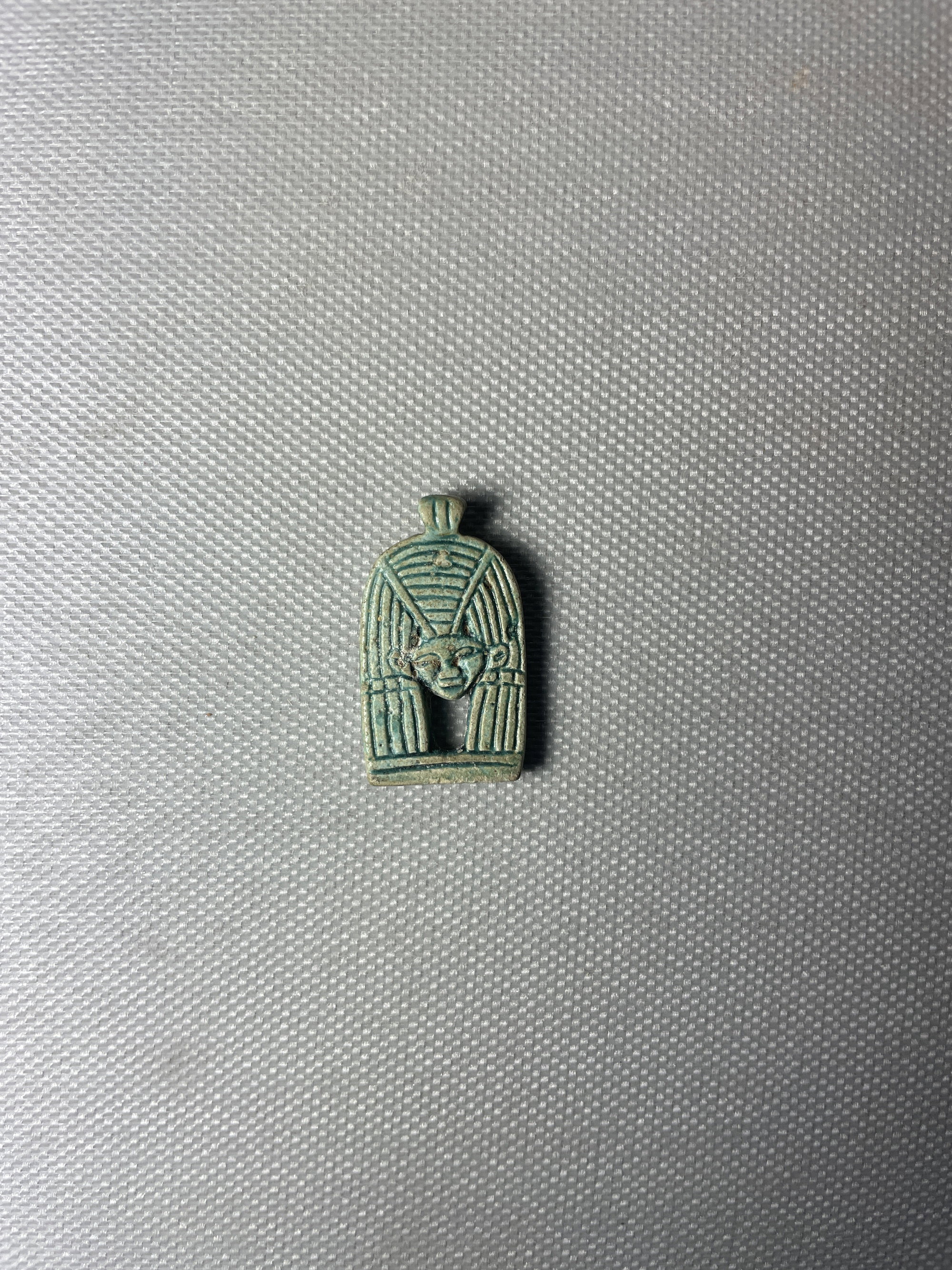Amulet of Small Cow Head