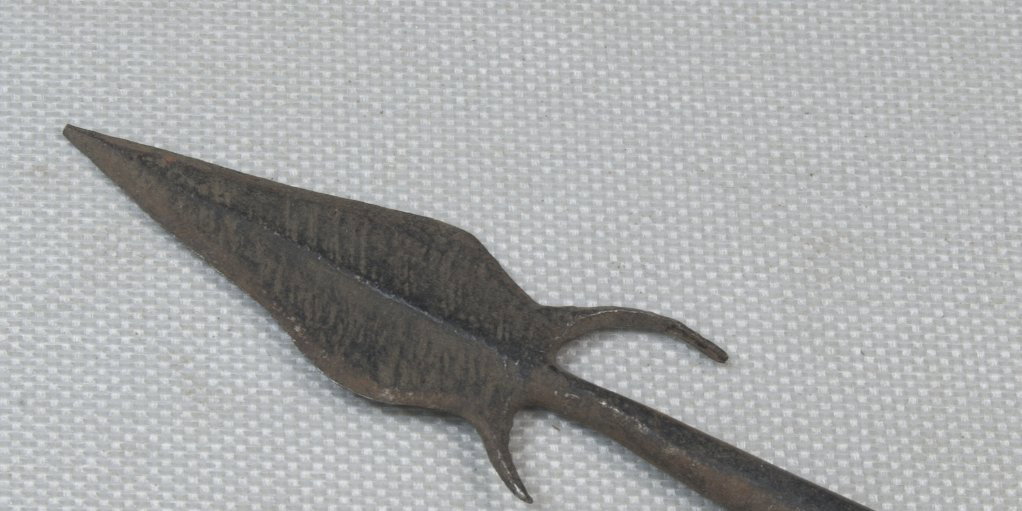 Sharp Point Homen Instrument Small Harpoon Point · Brooklyn Museum