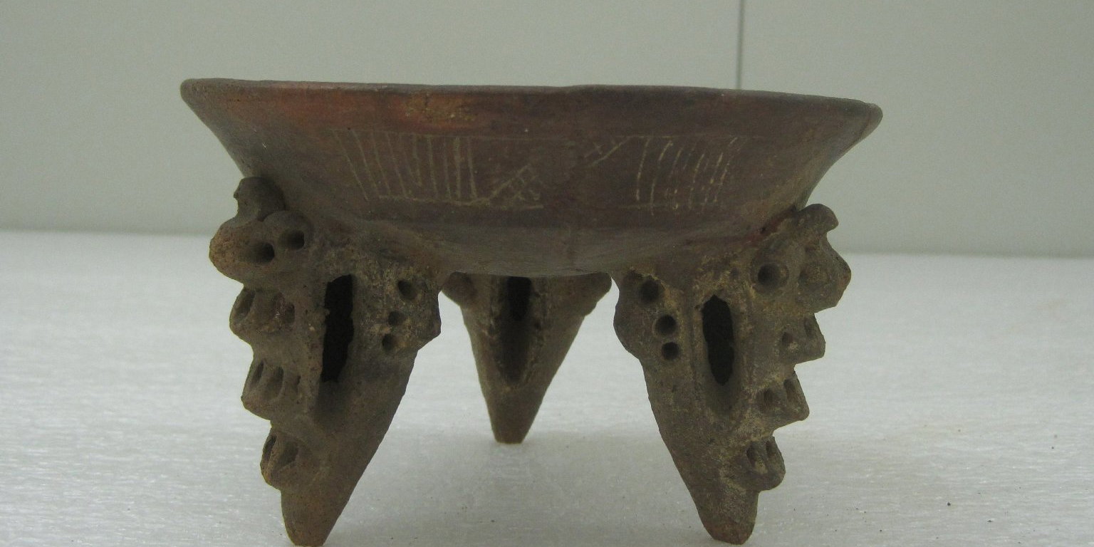 Tripod Bowl · Brooklyn Museum