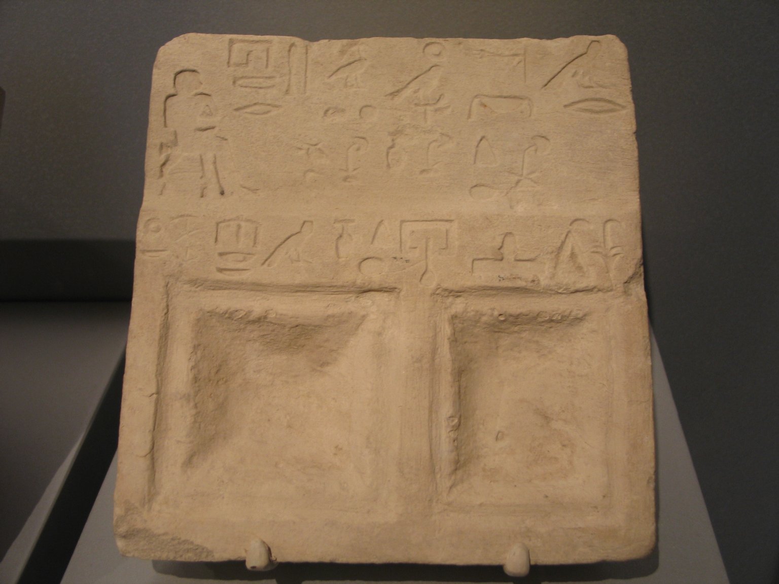 Offering Table of Hetjer