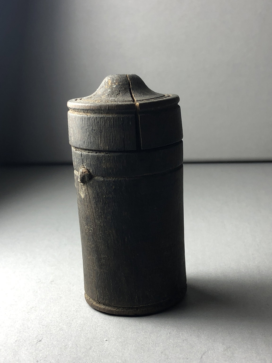 Cylindrical Toilet Box with Separate cover