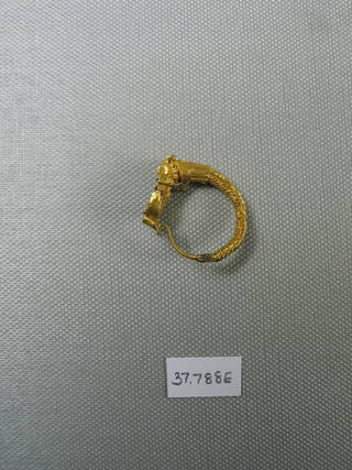 Large Earring with Lynx Head