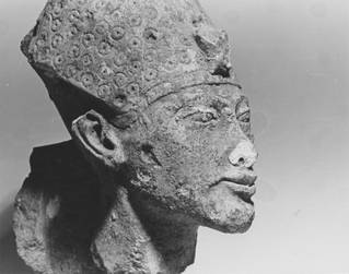 Head of Akhenaten